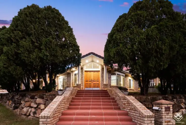 18 Warrington Street