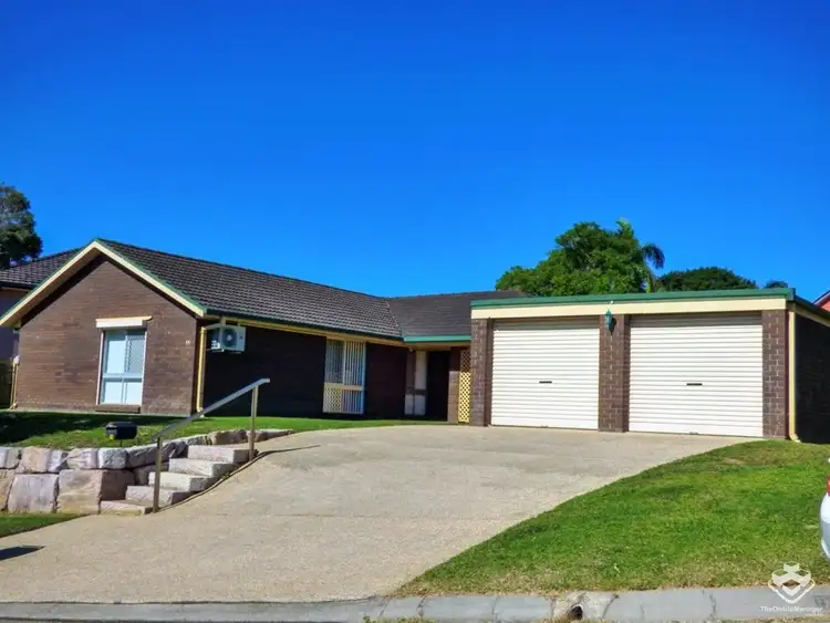 55 Banwell Crescent