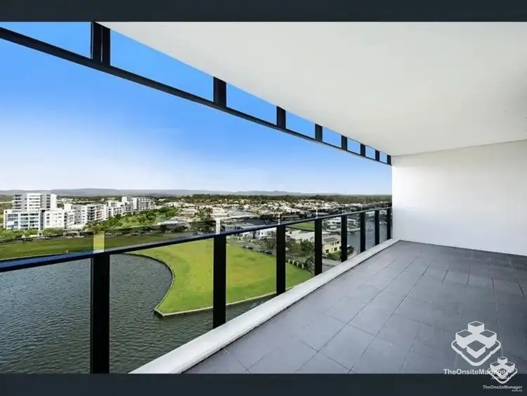 25 East Quay Drive