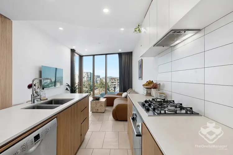 25 Shafston Avenue
