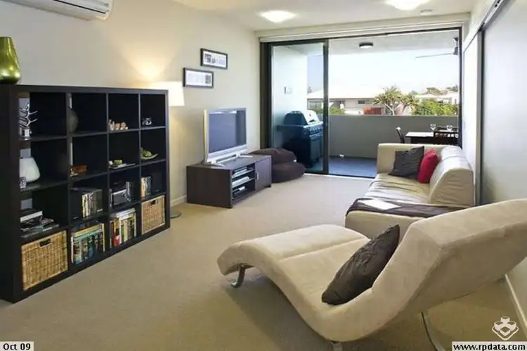 Second view of Homely unit listing, ID:3857960/18 Riverbend Place, Bulimba QLD 4171