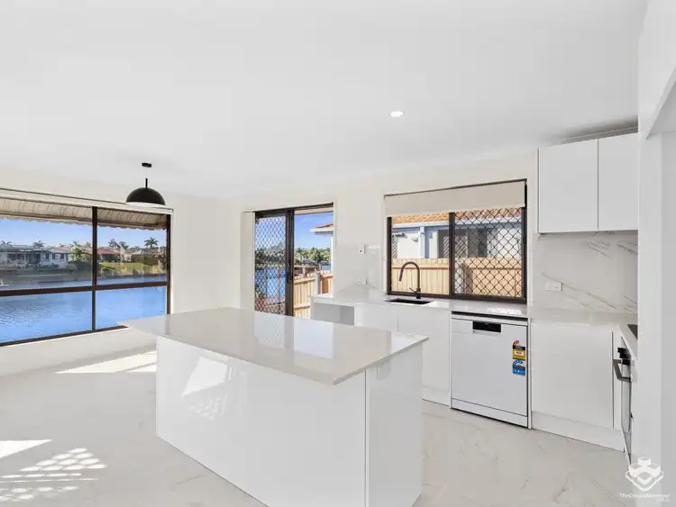 27 Southlake Drive, Varsity Lakes QLD 4227