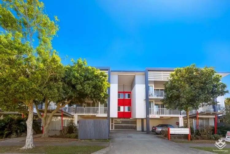 6 Ewart Street