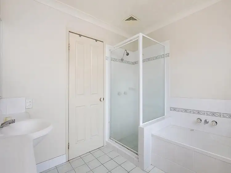 Seventh view of Homely townhouse listing, 9 HILLVIEW STREET, Runcorn QLD 4113