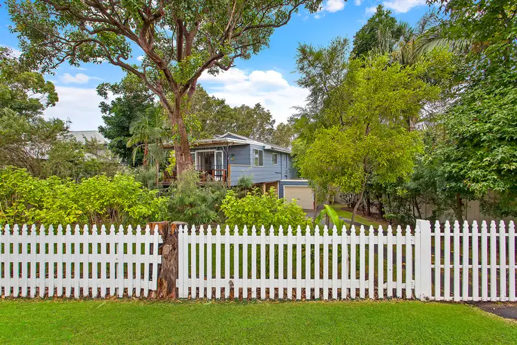 4 Garland Avenue, Killarney Vale NSW 2261