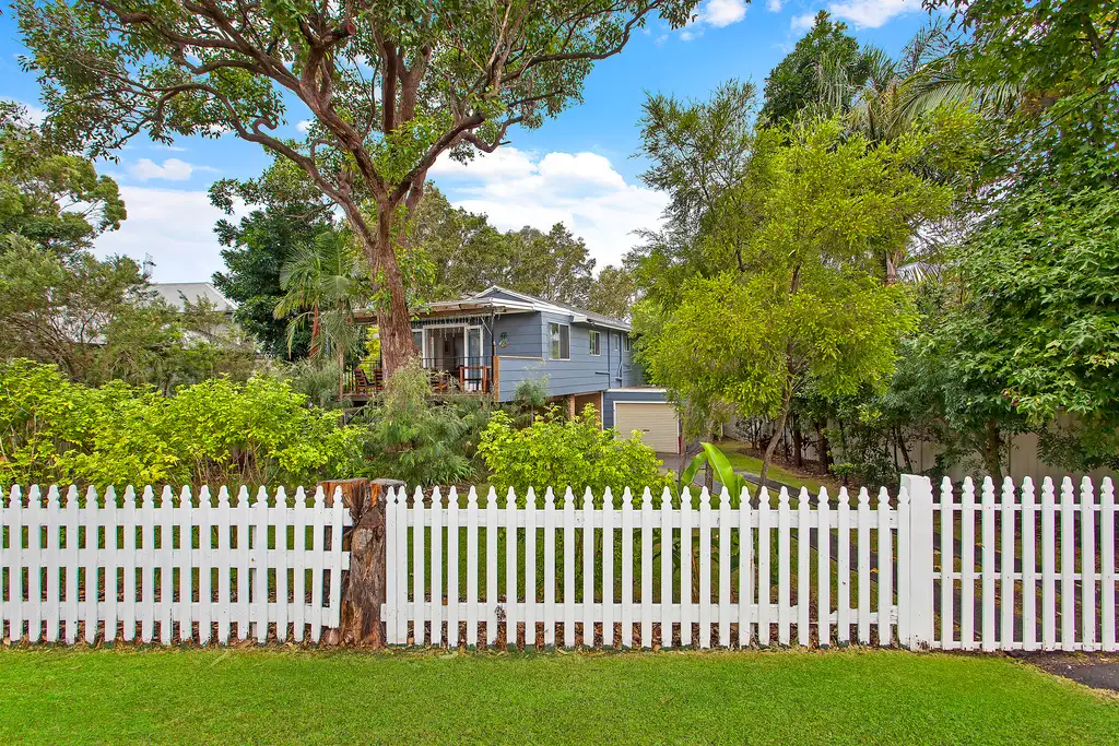 Main view of Homely house listing, 4 Garland Avenue, Killarney Vale NSW 2261