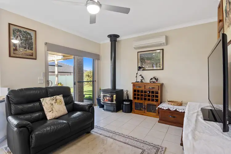 Seventh view of Homely house listing, 14 Louisa Court, Leongatha VIC 3953