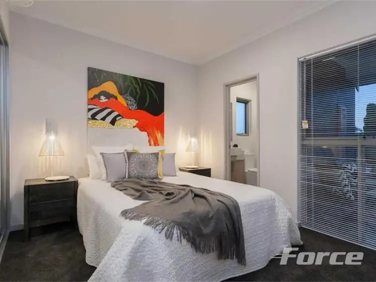 Fifth view of Homely apartment listing, 4/6 Argyll Place, Duncraig WA 6023