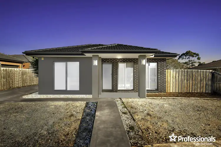 1/15 Maree Court, Kurunjang VIC 3337
