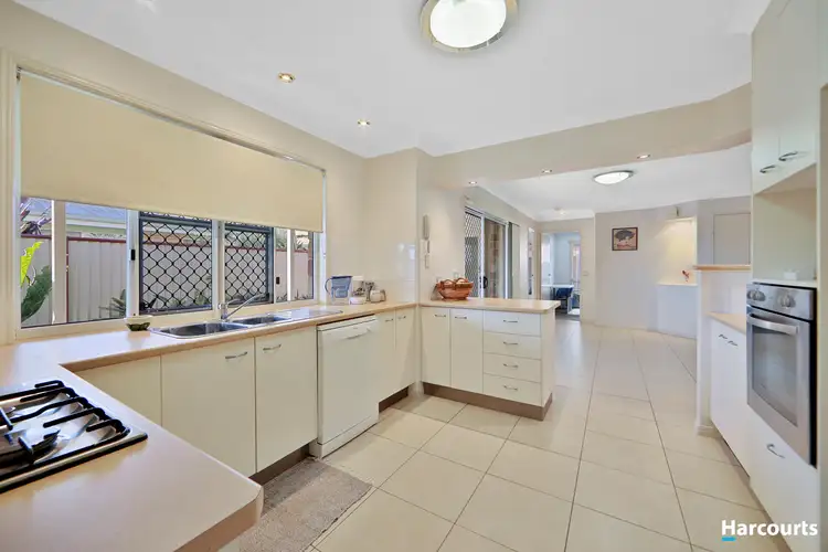 Sixth view of Homely villa listing, 3/40 Macrossan Street, Childers QLD 4660