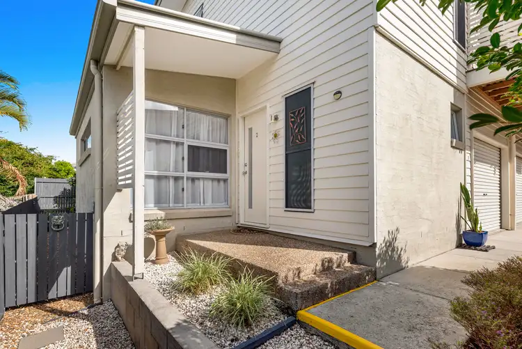 Main view of Homely townhouse listing, 2/135 Grosvenor Street, Morningside QLD 4170