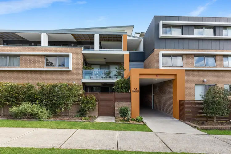 8/3-7 Gover Street, Peakhurst NSW 2210