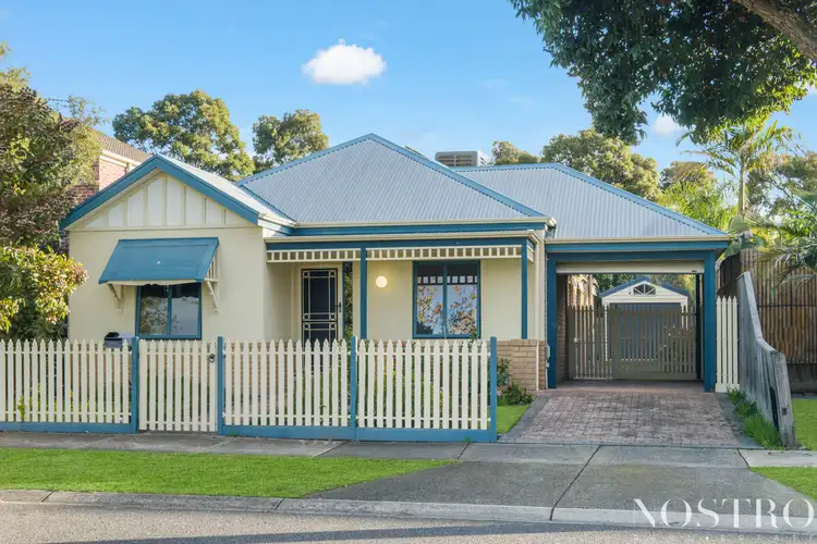 27 The Lakes Boulevard, South Morang VIC 3752