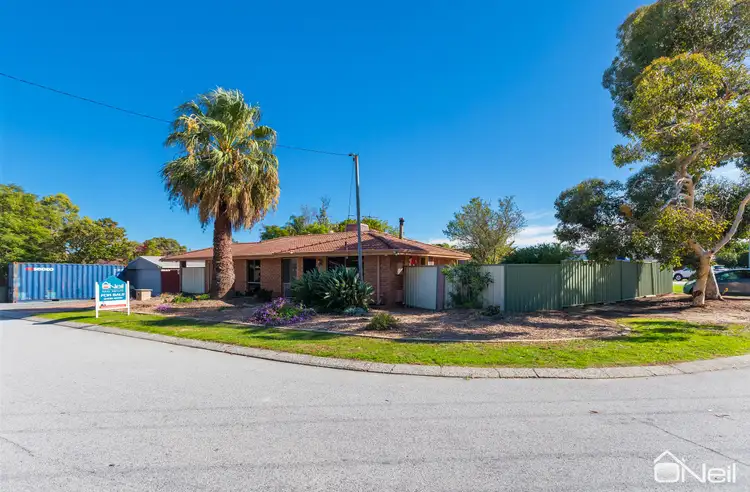 Seventh view of Homely house listing, 4 Smith Close, Armadale WA 6112