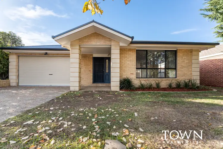 8 Simonetti Street, Dunlop ACT 2615