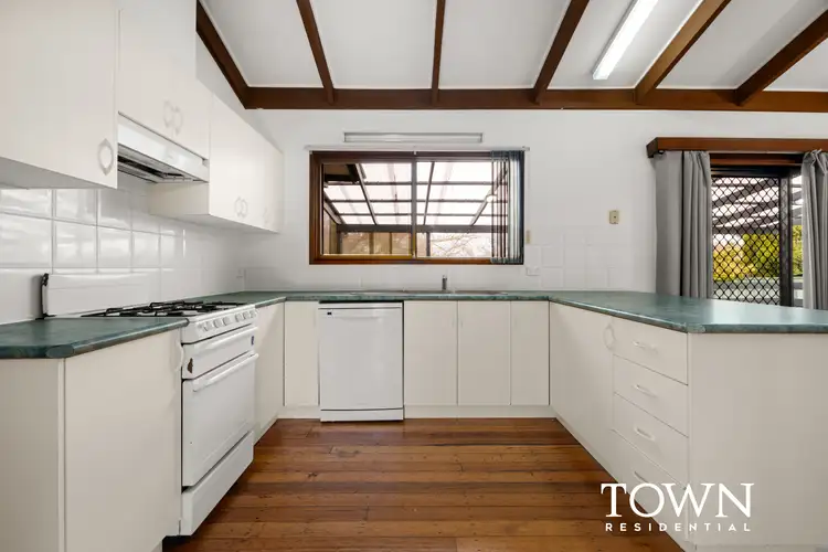 Fifth view of Homely house listing, 18 Vickers Crescent, Flynn ACT 2615