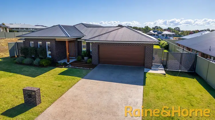 10 Ferrier Drive, Dubbo NSW 2830