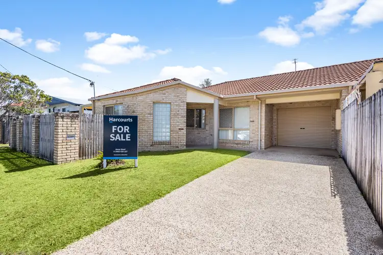 32 Oval Avenue