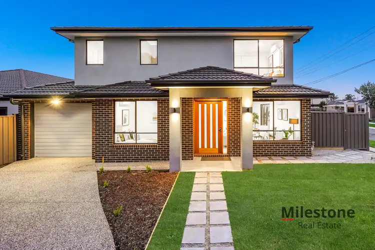 Main view of Homely townhouse listing, 1/8 Latrobe Street, Cranbourne VIC 3977