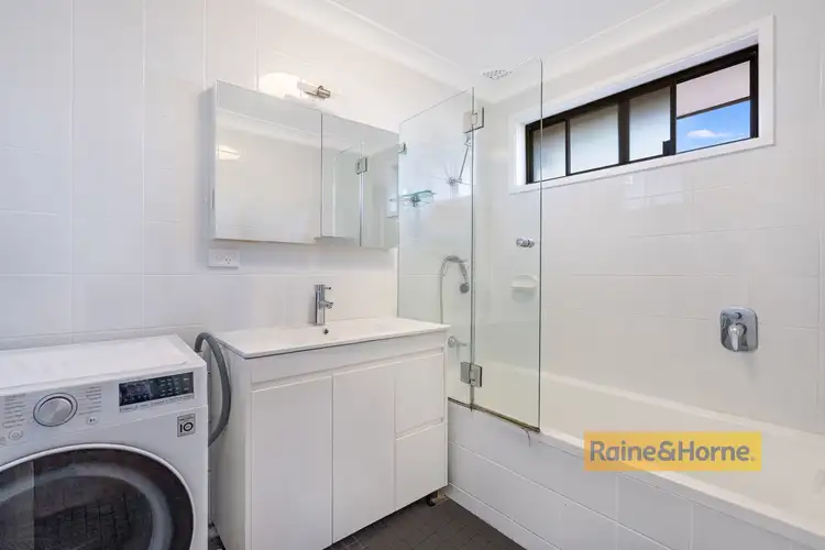 Fifth view of Homely villa listing, 4/189 Booker Bay Road, Booker Bay NSW 2257
