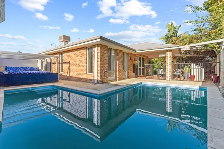 62 Buttercup Parkway, Halls Head WA 6210