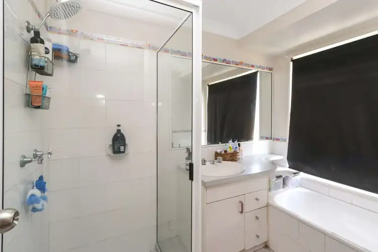 Sixth view of Homely house listing, 2 Guinane Court, Kelso QLD 4815