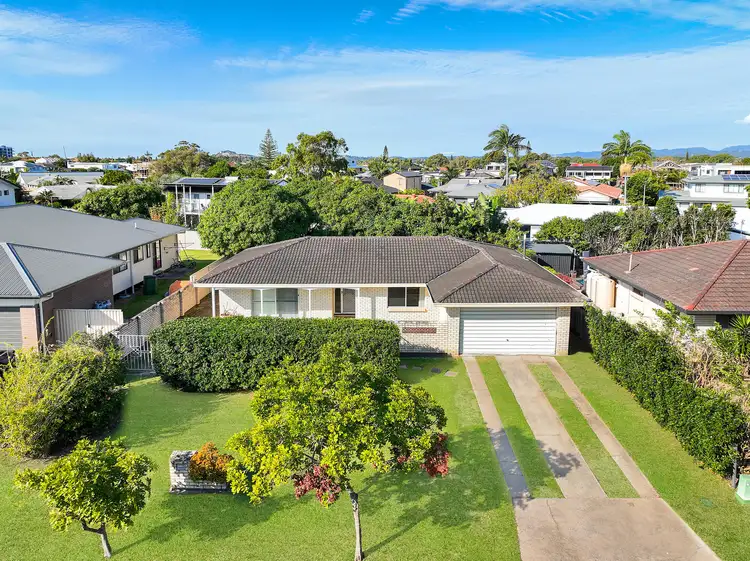 23 Gretel Drive, Mermaid Waters QLD 4218