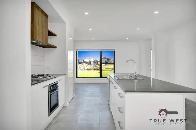 Sixth view of Homely townhouse listing, 7 Ogawa Walk, Tarneit VIC 3029