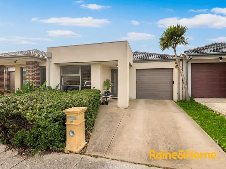 Fourth view of Homely house listing, 16 Kosciuszko Circuit, Clyde VIC 3978