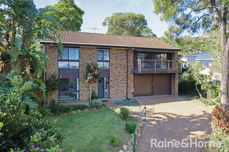 122 Bay Road, Bolton Point NSW 2283
