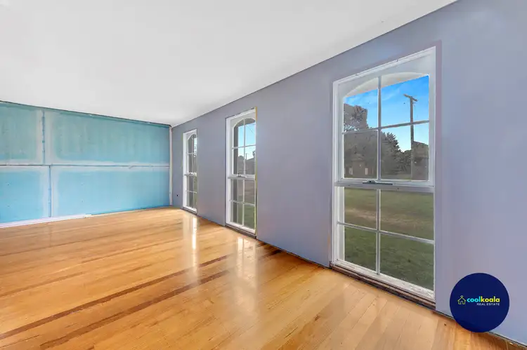 Sixth view of Homely house listing, 10 Cameron Court, Wallan VIC 3756