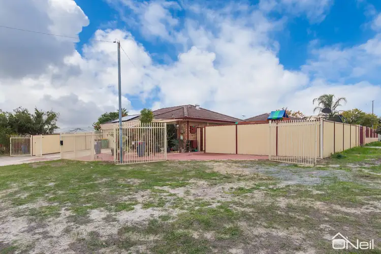 Fourth view of Homely house listing, 23 Heron Court, Camillo WA 6111