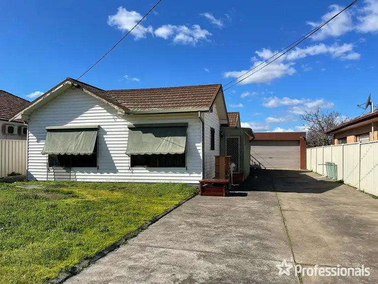 30 Walmer Avenue, St Albans VIC 3021