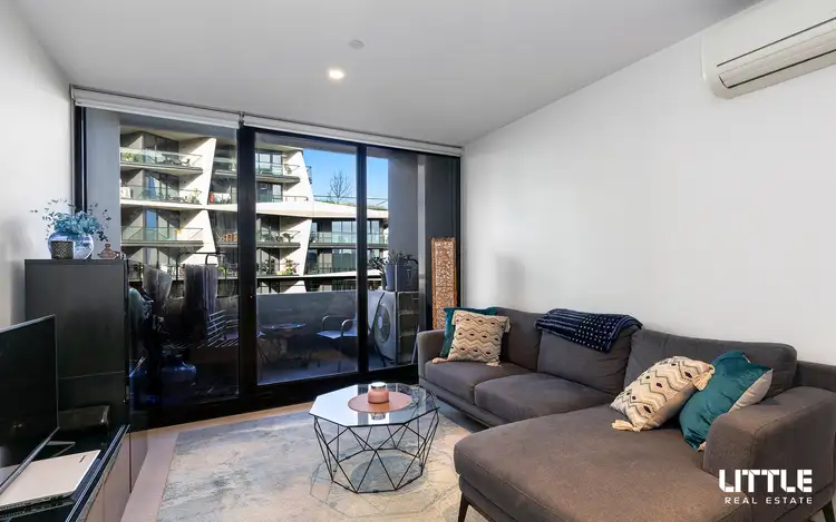 706/74 Queens Road, Melbourne VIC 3004