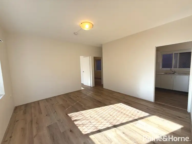 Main view of Homely unit listing, 2/33 Rochester Street, Botany NSW 2019
