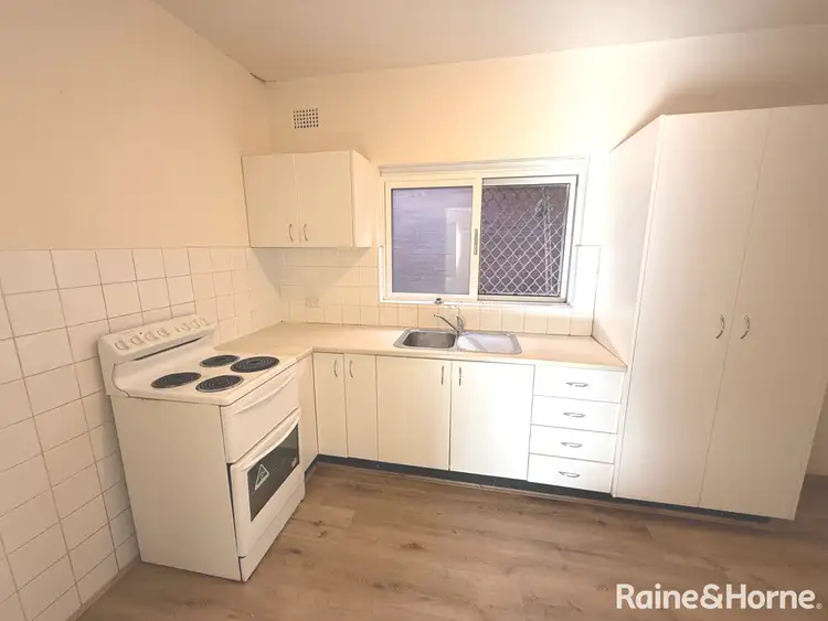 Fourth view of Homely unit listing, 2/33 Rochester Street, Botany NSW 2019