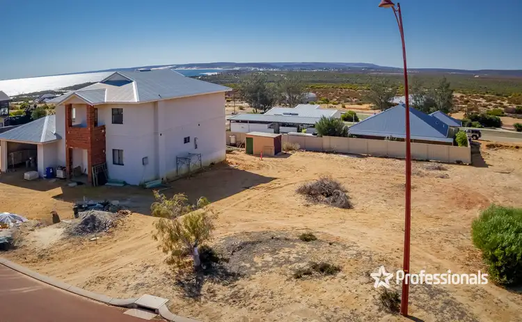 67 Flora Boulevard, Kalbarri WA 6536