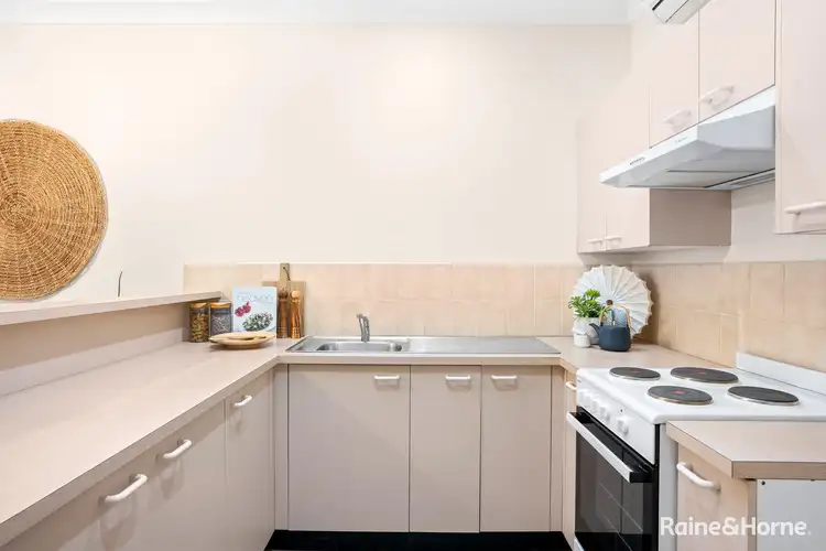 Sixth view of Homely villa listing, 1/162 Albany Street, Point Frederick NSW 2250