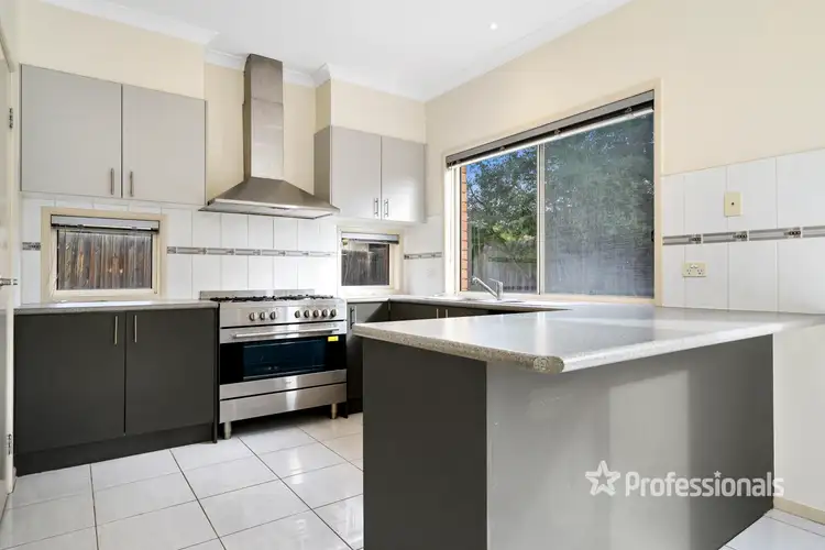 Second view of Homely house listing, 7 Peregrine Court, Tarneit VIC 3029