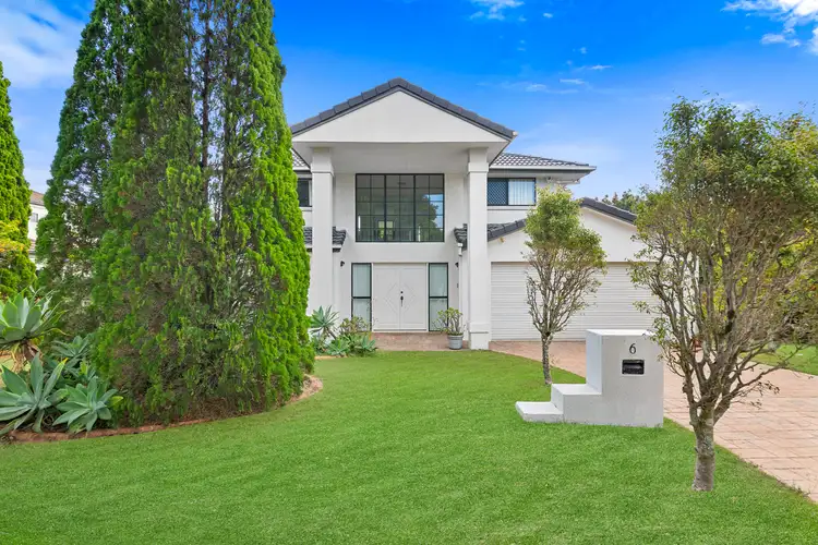 6 Willow Place, Carindale QLD 4152