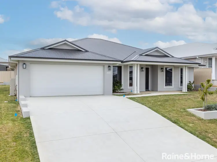 16 Darvall Drive, Kelso NSW 2795