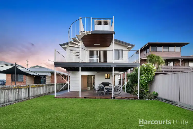 14A Fifth Avenue, Scarborough QLD 4020