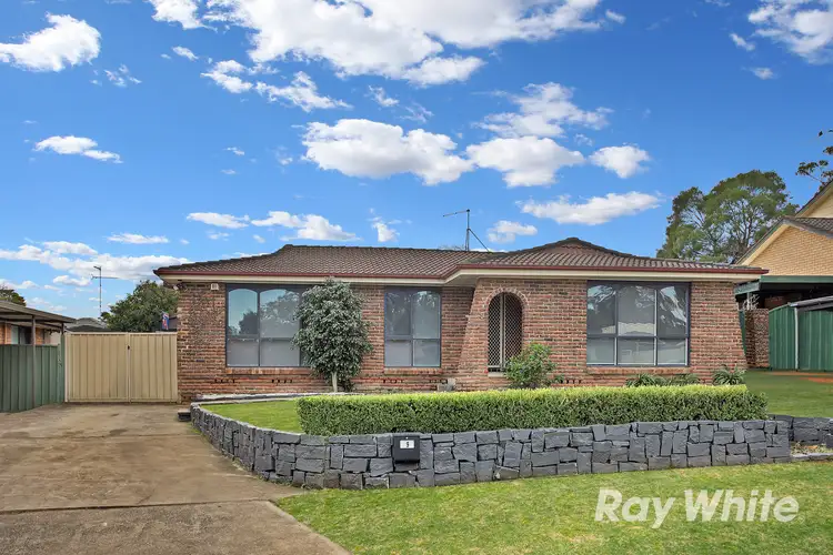 9 Ibis Place, St Clair NSW 2759