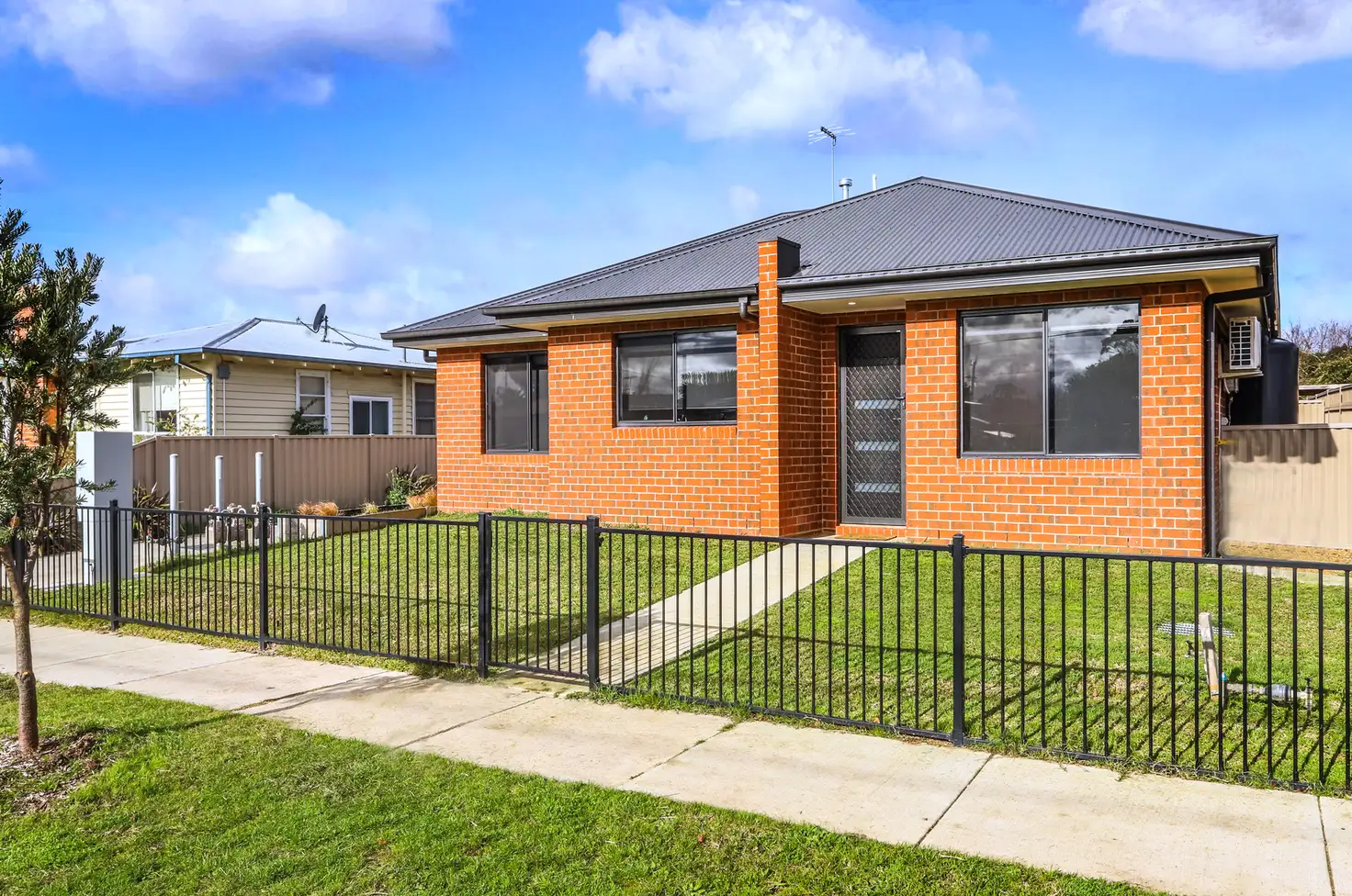Main view of Homely unit listing, 1/6 Verbena Grove, Wendouree VIC 3355