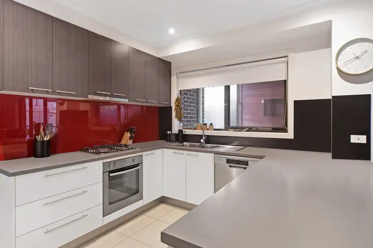 Second view of Homely house listing, 19 Gleeson Court, Langwarrin VIC 3910