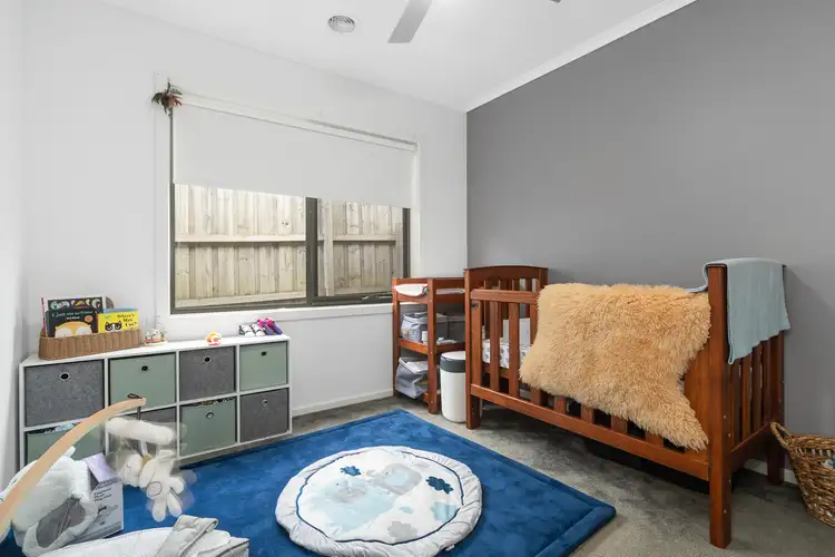 Fourth view of Homely house listing, 19 Gleeson Court, Langwarrin VIC 3910