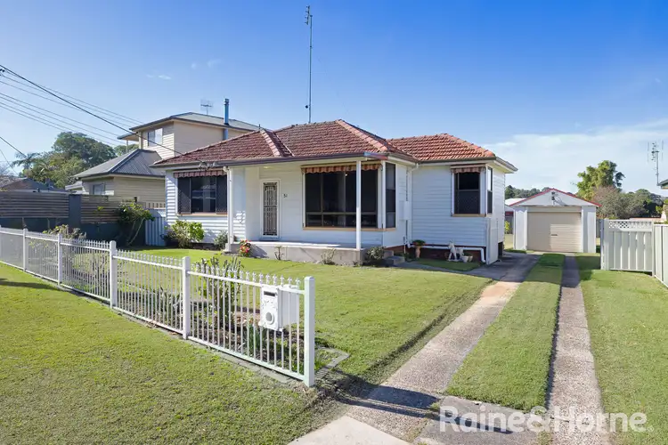 51 Floraville Road, Belmont North NSW 2280