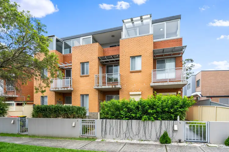 2/17-21 Kirkham Road, Auburn NSW 2144