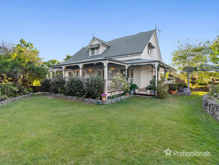 3 Woodrose Court, Ferny Hills QLD 4055