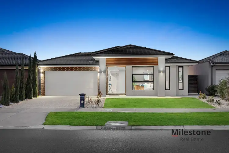 5 Stonemason Road, Clyde North VIC 3978